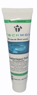 Auf dem Bild ist eine weiße Tube mit grünem und blauem Aufdruck zu sehen. Oben steht „Made in Germany“ in einem grünen Balken. Darunter befindet sich ein Logo mit einem stilisierten T und drei Tropfen. Der Markenname TECHMOL ist in großen Buchstaben geschrieben, wobei „TECH“ grün und „MOL“ blau ist. Darunter steht der Slogan „We keep the World running“. Es folgt ein Bild eines stilisierten blauen Autos. Unter dem Bild steht „Batteriepol Fett“ in schwarzer, fetter Schrift und darunter „Säureschutzfett“. Es folgen Beschreibungen sowohl auf Deutsch als auch auf Englisch, z.B. „Calciumfett / Naturfarbenes Spezialfett DIN 51 825 K 2 C-40 / -40°C bis +60°C. Dies ist ein Fett speziell zur Pflege der Batterie-Pole und Kabelschuhe.“ Auf Englisch: „Battery pole grease, calcium grease / natural coloured special grease DIN 51 825 K 2 C-40 / -40°C to +60°C, this is a special grease for battery clamps and cable shoes“. Ganz unten sind eine grüne Leiste mit E-Mail-Adresse und Telefonnummer, ein QR-Code sowie die Artikelnummer 901756-10 abgebildet.